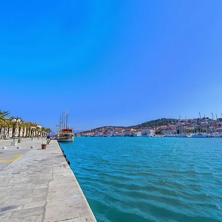 Irvin * Trogir